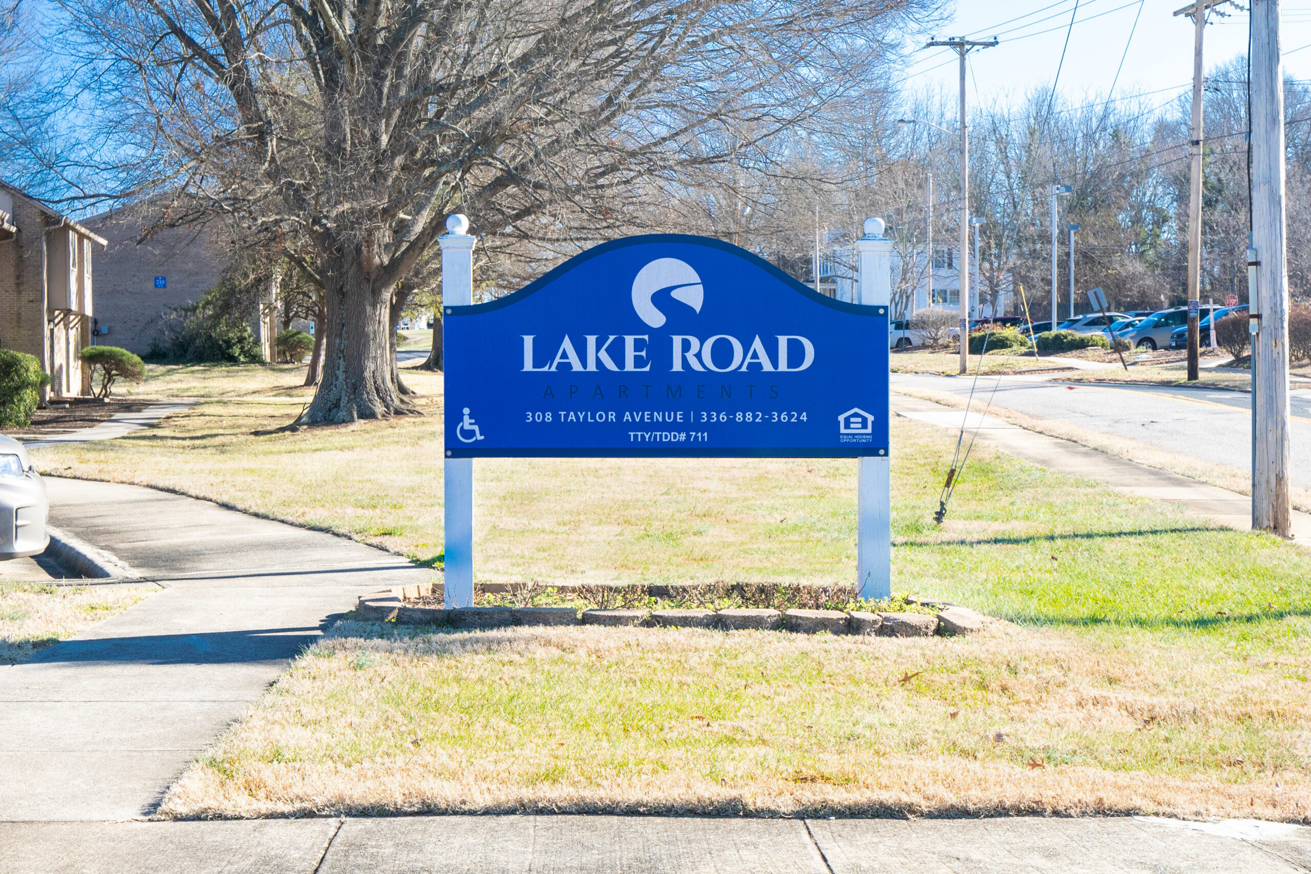 Lake Road Apartments Sign